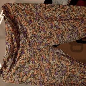 Tall and curvy feather design LuLaRoe leggings